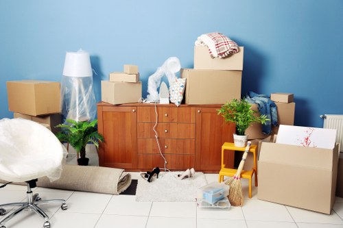 Secure storage units in Edgware for home and business items