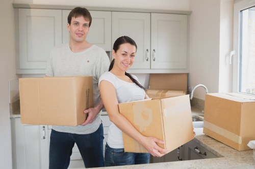 Storage and moving boxes in Edgware for homes and businesses